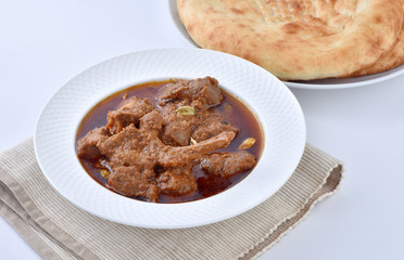 Mutton Korma, Delecious gravy with tender mutton meat and rich cardamom flavor