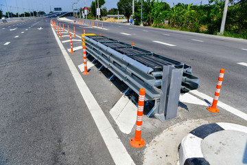 Crash Cushion on the road. Anchorless Non-Redirective Impact Attenuator.