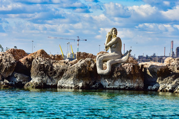 Fototapeta premium mermaid on the rocks