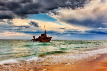 Sea Sygna sand dark cloud