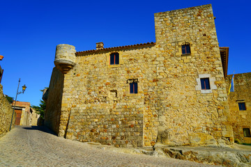 casa antigua estilo medieval