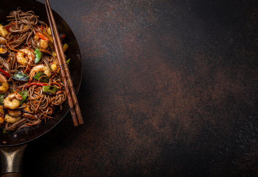 Stir Fry Noodles With Shrimps And Vegetables