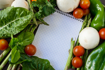 Obraz na płótnie Canvas Fresh vegetables for a green life