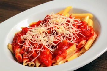 Macarrones con tomate