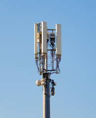 Mobbile network mast