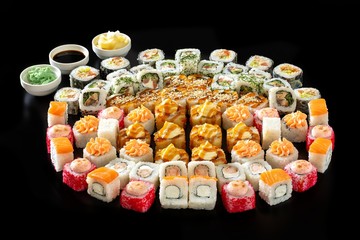 Seth rolls, japanese rolls on black background