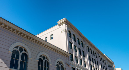 Fototapeta na wymiar White buildings of New Orleans