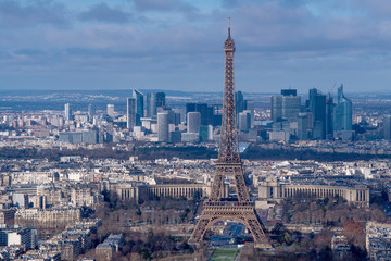 Fototapeta premium Oryginalna nazwa: Paryż zimą Wieża Eiffla z góry.