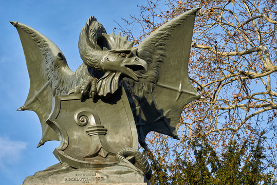 Der Basiliskdrachen, ein Wahrzeichen von Basel