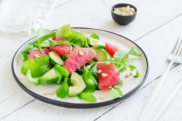 Avocado and grapefruit salad
