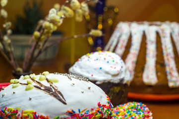 Fototapeta na wymiar Kulichi, traditional Russian Easter cake with icing