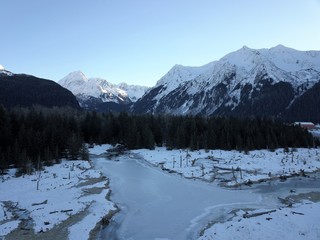 Fototapeta na wymiar Winter morning in Alaska 