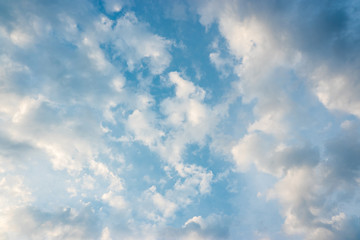 Fototapeta premium Blue sky and beautiful fluffy clouds in a sunny day.