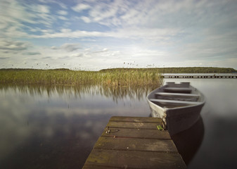 Obraz premium Boat on the lake