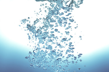 Air bubbles water.