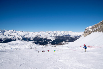 Piste da sci a Madonna di Campiglio sulle Dolomiti di Brenta del Trentino