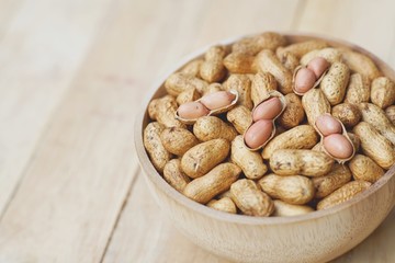 Roasted peanut, snack, in classic wooden bowl