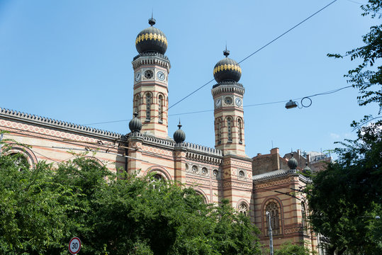 Doh&aacute;ny Street Synagogue in Hungary and Budapest