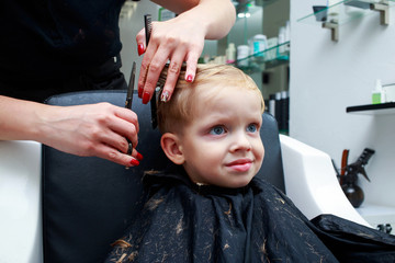 cutting hair of child