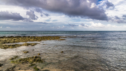 Fototapeta na wymiar Shallow water on the coast of Cuba