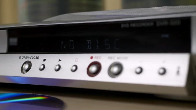 NO DISK screen on dvd player