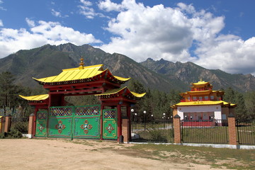 Buddhist temple of the goddess Yanzhima Buddhist temple in honor of the goddess of arts, Sciences, crafts, wisdom and prosperity is located in the Barguzin district of the Republic of Buryatia near th
