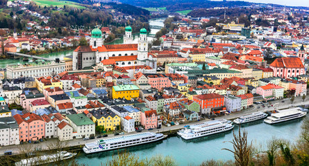 Fototapeta na wymiar Travel in Germany (boat cruise in Danube river) -Passau, beautiful town in Bavavria