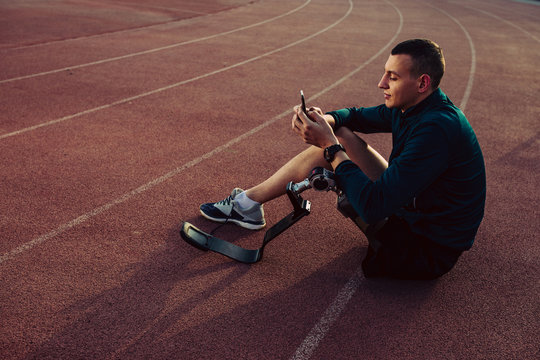 Downloading the latest fitness apps