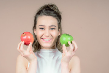 girl with an apple