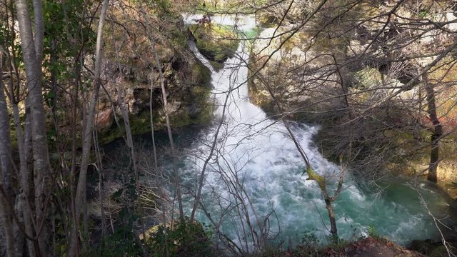 Nacimiento del r&iacute;o Urederra