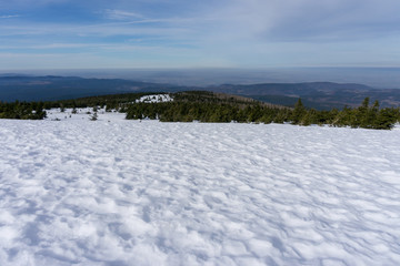 Berglandschaft im Winter mit Schnee