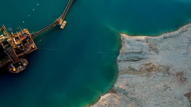 volo sulla cava lago