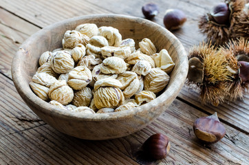 Fototapeta na wymiar Dried pilled chestnuts