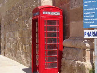  Cabine t&eacute;l&eacute;phonique rouge Maltaise