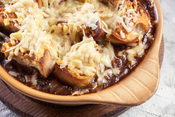 Delicious onion soup with croutons and cheese