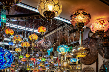 the Glass Lamp Market