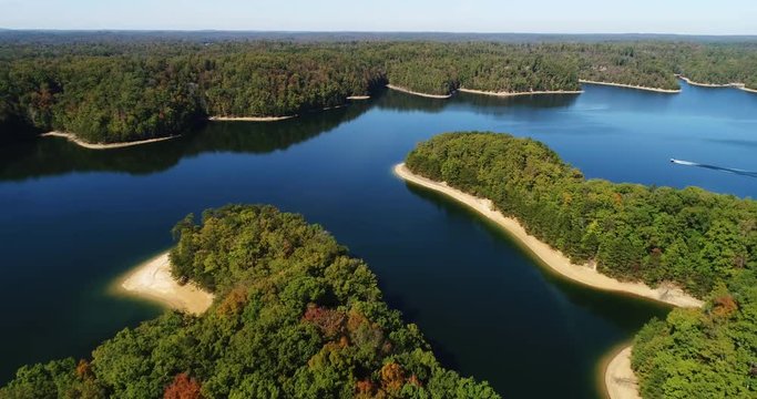 Aerial, speedboat on Lake, Daniel Boone National Forest