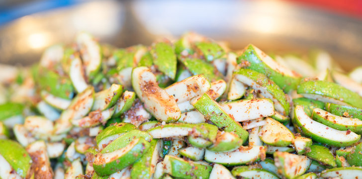 Thai mango salad - street food