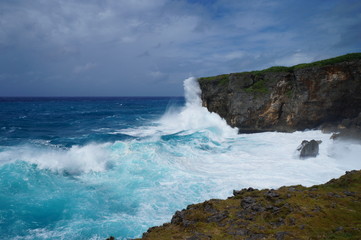 台風の宮古島（ムイガー断崖）
