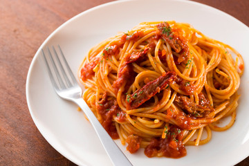 スパゲッティ　蟹と蟹みそのトマトソース