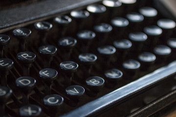 Round keyboard keys of the old sample.