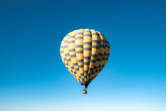 Napa Valley Hot Air Balloons on Vineyards
