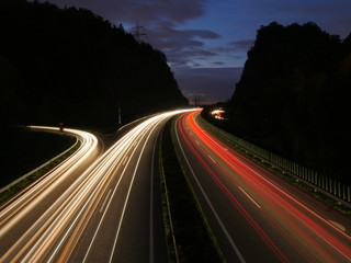 Fototapeta na wymiar Austrian highway at night