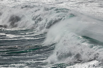 Obraz premium Rolling Waves, Cornwall, UK