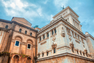 Fototapeta na wymiar back side view of Altare della Patria in Rome 