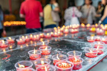 Kerzen Dekoration mit religiöser Bedeutung