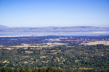Fototapeta premium View towards Palo Alto and Menlo Park, Silicon Valley, San Francisco Bay Area, California