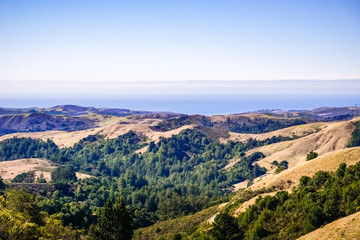 Fototapeta na wymiar Santa Cruz mountains and the Pacific Ocean as seen from Windy Hill, San Francisco bay area, California