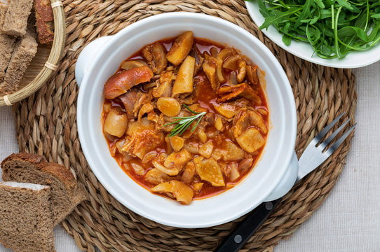 Tripes in clay pot. Top view. Rustic appearance. (Callos a la Madrile&ntilde;a).