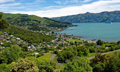 Foto op Canvas Overlook of the town of Akaroa in the scenic Banks Peninsula on the east coast of the South Island of New Zealand © teesixb